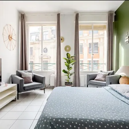 Chic, Appartement 2 Chambres, 60 M2, Centre