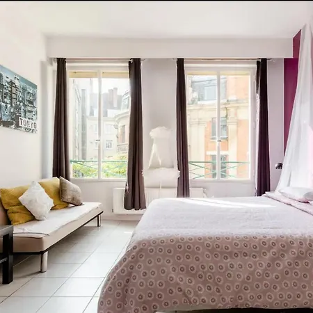Apartament Chic, 2 Chambres, 60 M2, Centre *