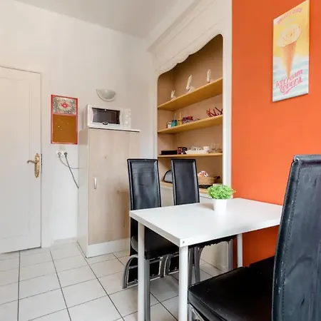 アパート Chic, Appartement 2 Chambres, 60 M2, Centre ヴァランシエンヌ